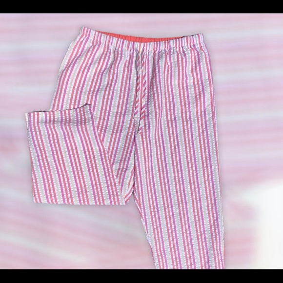 super cute seersucker capris. - Picture 2 of 2